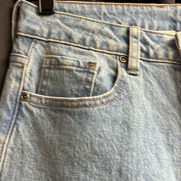 Red Bow Hello Kitty Embellished Women's Jeans
New with tags - Picture 3 of 6